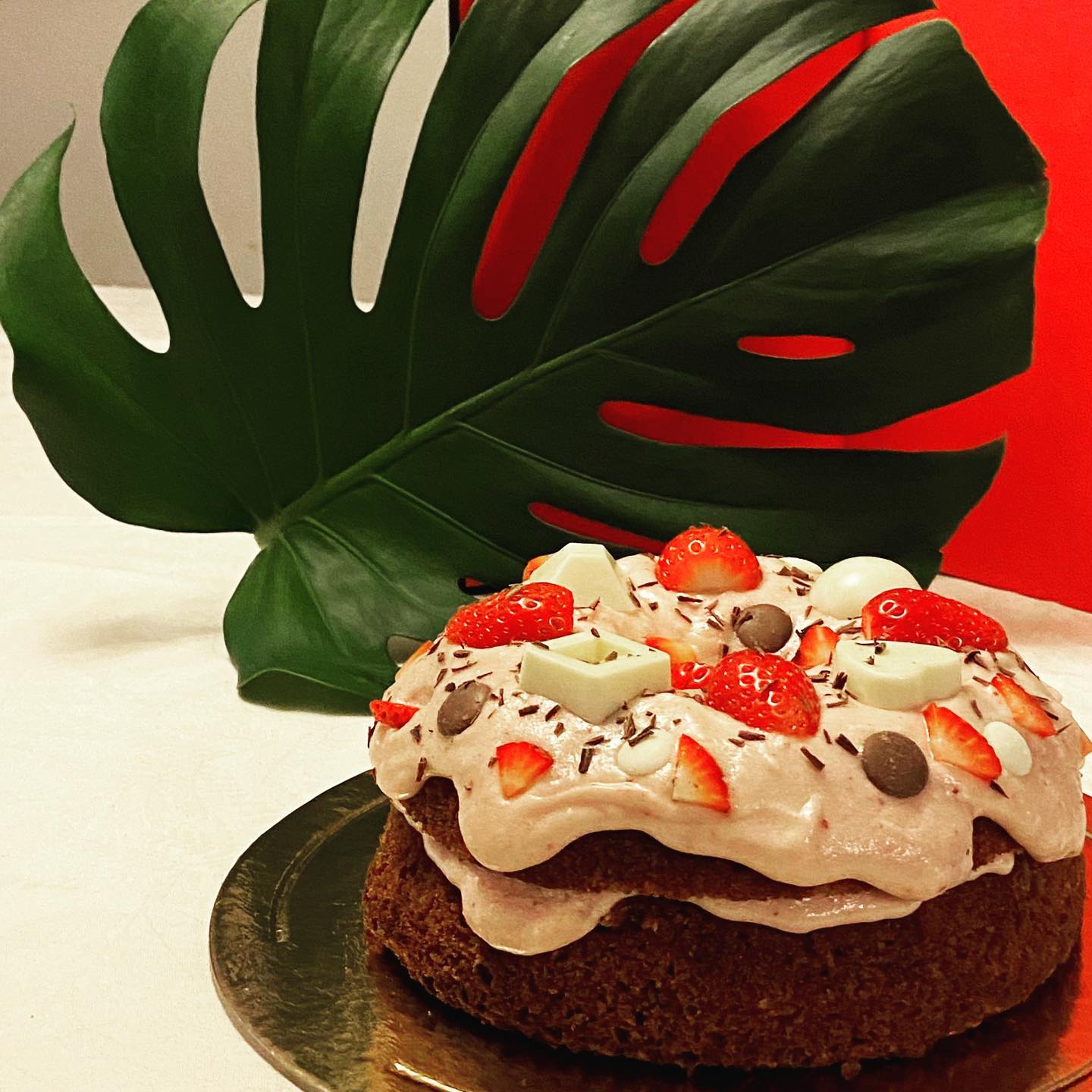 Strawberry cream cake.